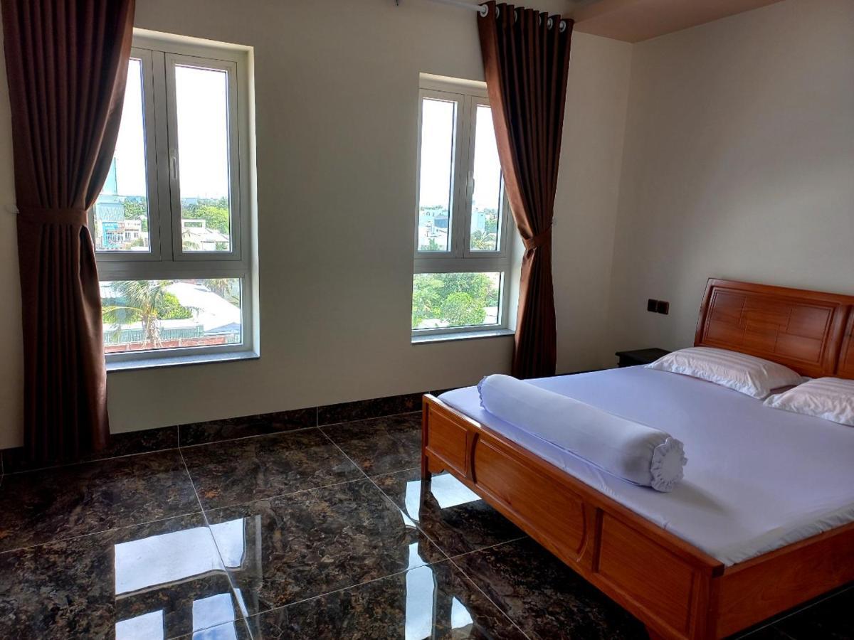 Khách sạn Hoàng Gia Bac Lieu Exterior foto